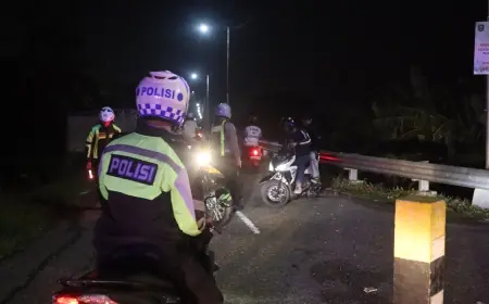 Patroli Malam Jaga Harkamtibmas Jelang Pencoblosan PIlkada Kota Madiun