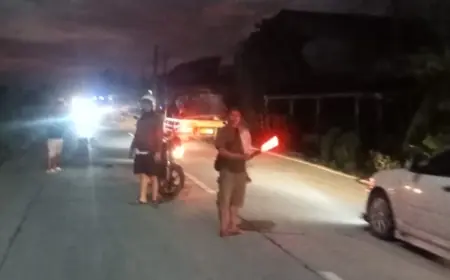Pemotor Asal Tuban Tewas Tersangkut Kabel Telkom di Jalan Raya Kabuh Jombang