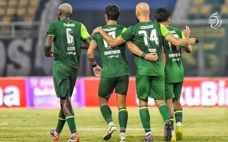Persebaya Hajar Persik Kediri 4-1 di GBT, Terus Dominasi di Liga 1