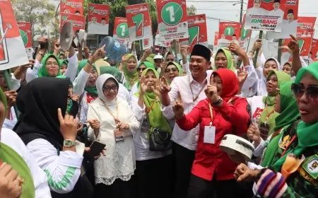 Paslon 01 Gelar Kampanye Akbar di Alun-Alun Jombang, Ini Pesan Mundjidah
