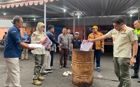 Jelang Coblosan, KPU Bondowoso Musnahkan Surat Suara Rusak dan Lebih