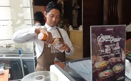 Menghirup Kehangatan di Setiap Cangkir: Kisah Barista Tuli di Balik Kopi "Tutur Rasa"