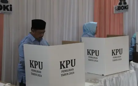 Cerita Sungkem Ibu sebelum Nyoblos, Cabup Jombang Warsubi Meneteskan Air Mata