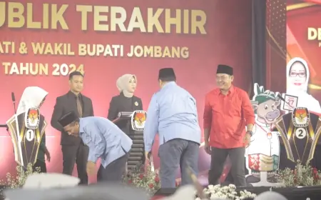 Teladan, Paslon MuRah Ucapkan Selamat ke Paslon WarSa usai Kalah Telak dalam Pilkada Jombang
