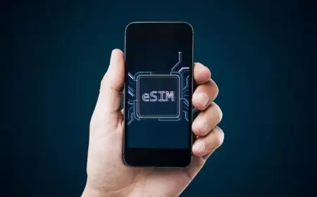 Ketahui 4 Alasan eSIM Lebih Aman dan Nyaman Daripada Kartu SIM Fisik