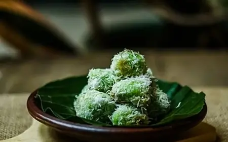 Klepon, Kue Legendaris  Asal Pasuruan yang Mengakar dalam Budaya Indonesia dan Dunia