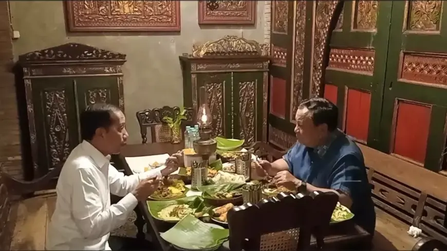 Prabowo dan Jokowi Nikmati Hidangan Khas Jawa di Angkringan Omah Semar