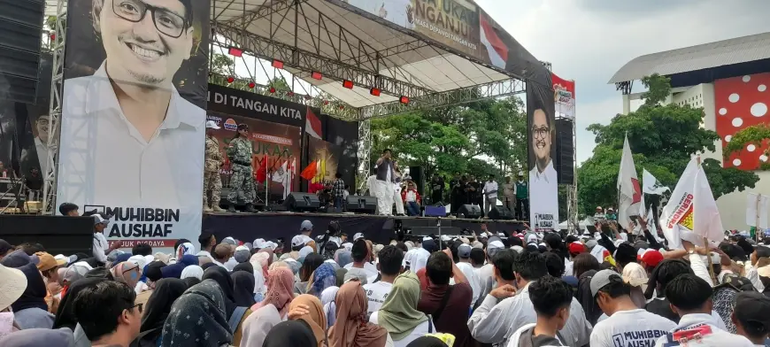 15 Ribu Orang Hadiri Kampanye Akbar Dukung Gus Muhibbin- Aushaf di GOR Bung Karno