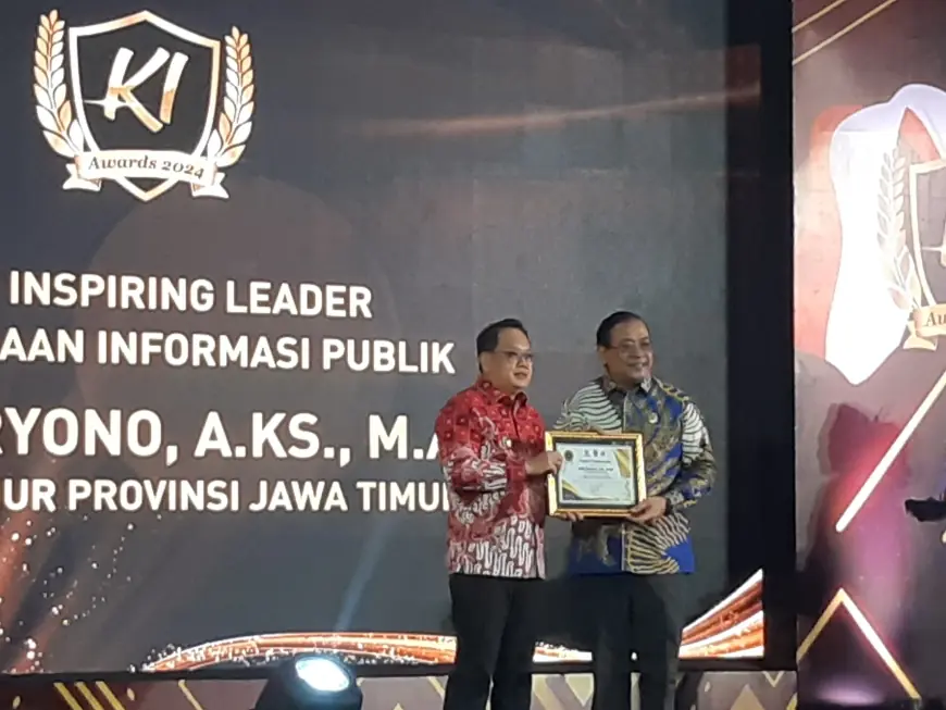 Raih Penghargaan "Most Inspiring Leader", Pj Gubernur Jatim: Keterbukaan Informasi Adalah Kebutuhan