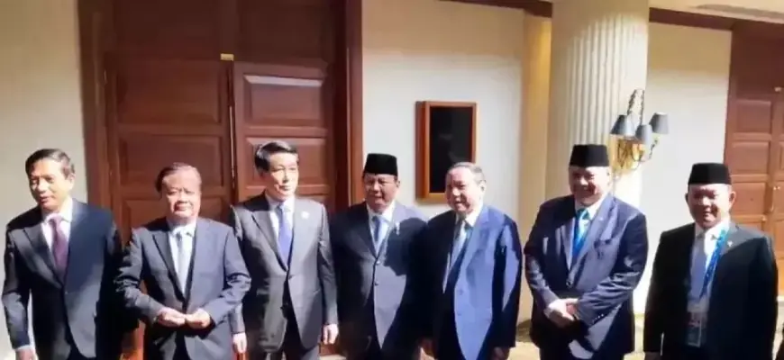 Presiden Prabowo dan Jenderal Luong Cuong Berfoto Bersama Usai Bahas Kerja Sama Indonesia-Vietnam