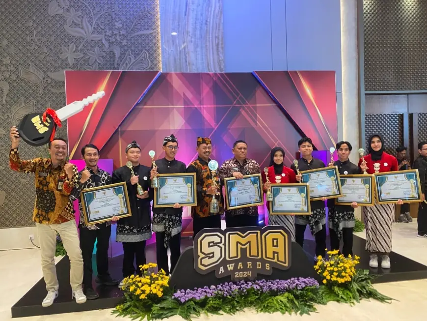 SMAN 1 Pandaan Borong 6 Tropy dalam SMA Award 2024