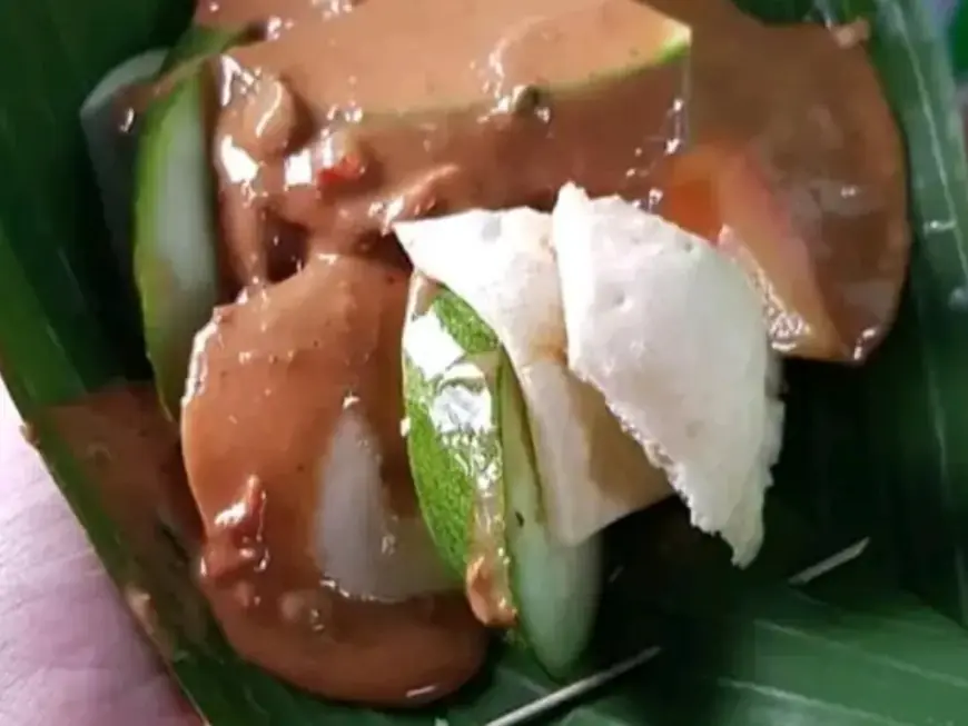 Rujak Mak Tas, Kuliner Lamongan yang Wajib Dikunjungi