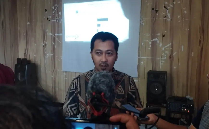 Hasil Survei SeMar't Politica periode November 2024, Paslon SALAF Masih Ungguli GUS