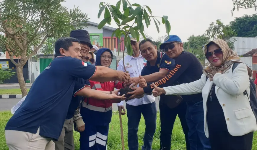 Yayasan Merah Putih Revolusioner Malang Awali Gerakan Menanam Satu Juta Pohon