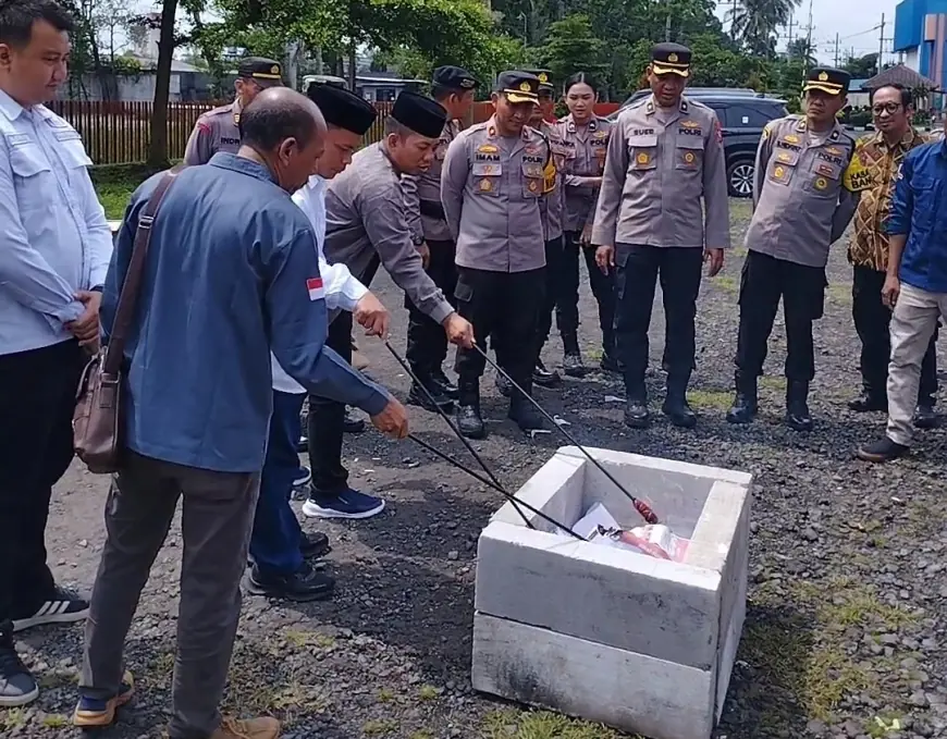 Ribuan Surat Suara Pilkada Kabupaten Malang Dimusnahkan