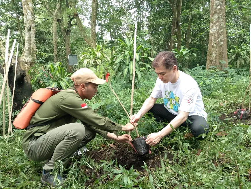 Menjadi Agenda Tahunan, PT Kencana Group Tanam 1000 Pohon