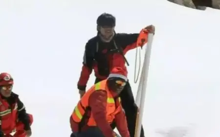 Es di Pegunungan Jayawijaya Papua Terus Menyusut, Tinggal 4 Meter