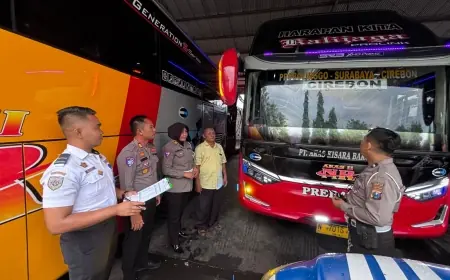 Pastikan Kelaikan, Satlantas Polres Probolinggo Kota Periksa Armada Bus di Terminal Bayuangga