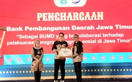 Bank Jatim Terima Penghargaan atas Kontribusi CSR Peduli Penyandang Disabilitas Penerima Manfaat
