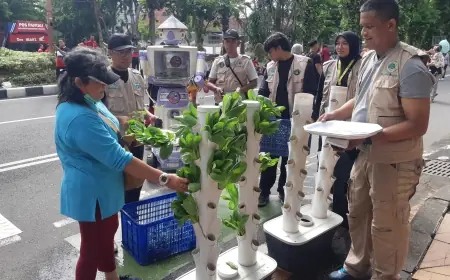 Bazar Tani Vol. 3: Menghubungkan Petani Urban dan Masyarakat Kota Surabaya Lewat Hasil Tani