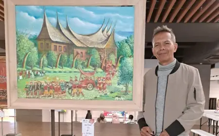 Merawat Adat Lewat Kanvas: Kisah Lukisan Bàralek Gadàng di Pameran Close Open 2024/2025