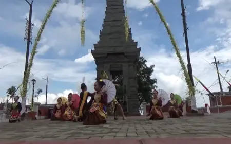 Ratusan Guru dan Siswa Sajikan Dramatari Kolosal Ekalawya di Gerbang Bromo