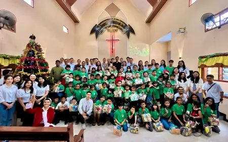 Grand Mercure Malang Mirama Rayakan Natal dengan Tema 'Kembali ke Betlehem'
