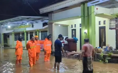 Hujan Sejak Sore Hingga Malam, Sejumlah Desa di Tlogosari Bondowoso Kebanjiran