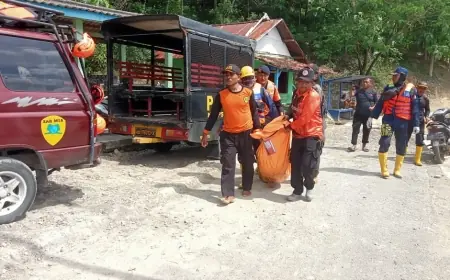 Tim SAR Temukan Jasad Pasutri Terseret Banjir di Bojonegoro di Waktu Berbeda