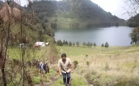 Jalur Pendakian Gunung Semeru Dibuka Kembali dengan Kuota dan Wajib Pendampingan Warga Lokal