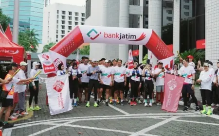 Jatimers Run To Care Bank Jatim Serahkan Donasi ke Yayasan Bina Karya Mandiri