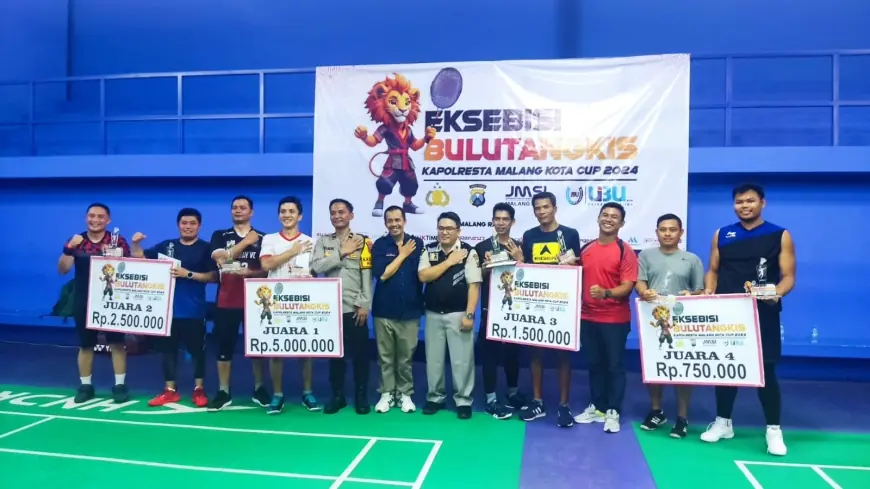 RRI Malang dan Universitas IBU Juara 1 Eksebisi Bulutangkis Kapolresta Malang Kota Cup 2024