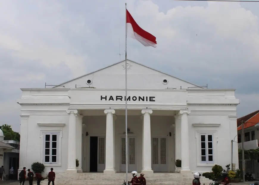 Jejak Sejarah Kolonial di Pasuruan, Mengungkap Kisah di Balik Gedung Societet De Harmonie