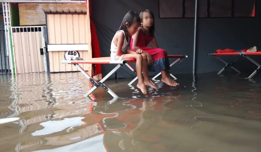 Rentan, Anak-Anak Korban Banjir di Mojokerto Butuh Trauma Healing