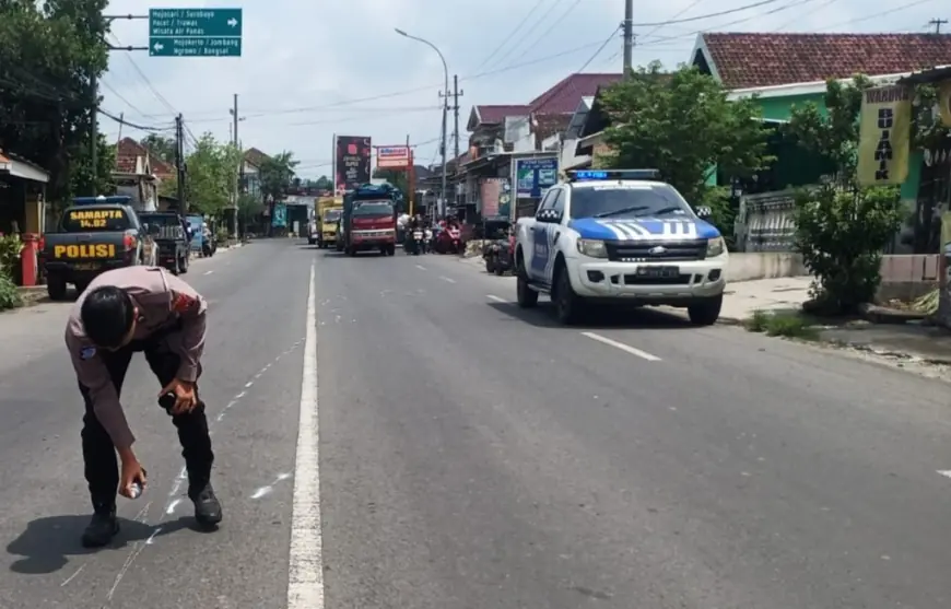 Pelajar di Mojokerto Tewas Ditabrak Pikap