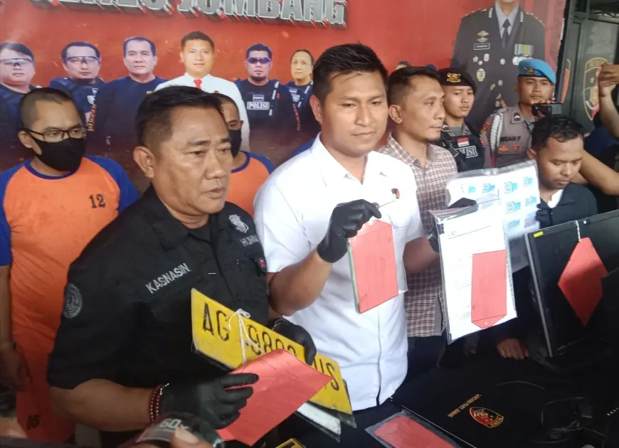Polres Jombang Bongkar Modus Penggasak BBM Bersubsidi, Ganti Pelat Nomor hingga Modifikasi Barcode