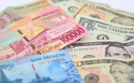 Rupiah Masih Melemah di Level Rp16.250 per Dolar AS