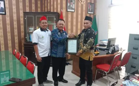 Kali Pertama, Pengusaha Angkutan di Jombang Mendapat Sertifikasi Halal Jasa Transportasi