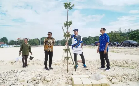 Pemkab Lamongan Lakukan Penghijauan di Lapangan Gajah Mada