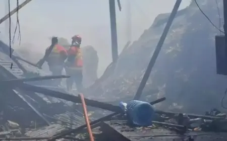 Pabrik Gula di Tulungagung Jadi Arang, Pemiliknya Menyesal telah Bakar Sampah