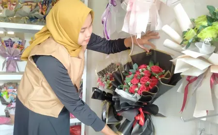 Intip Kisah Mabruroh Merinstis Usaha Buket di Gang Sempit, Hanya Bermodal Nekat dan Uang Rp 30 Ribu