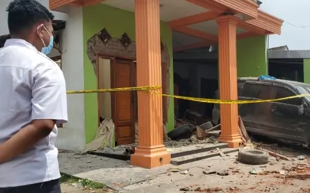 Ledakan Rumah Polisi Mojokerto Sisakan Duka Mendalam, Ibu dan Anak Meninggal Berpelukan