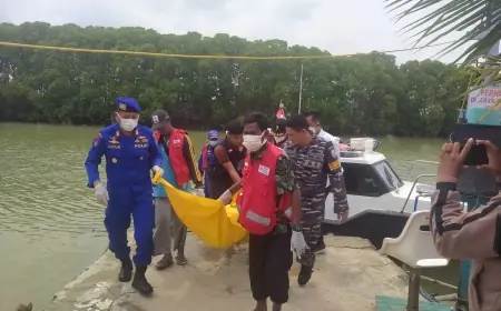 Mayat Laki-Laki Ditemukan Mengapung di Tengah Perairan Camplong Sampang