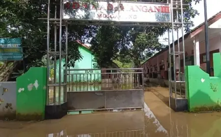 Dampak Banjir, 111 Siswa SD di Mojoagung Jombang Terpaksa Belajar Daring