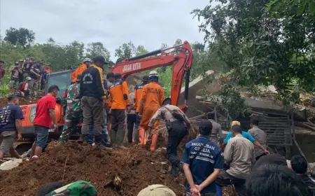 Tinggal Jasad Ismail Belum Ditemukan, Pencarian Korban Longsor di Jombang Berlanjut