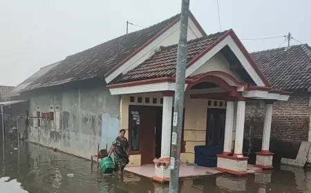 Banjir akibat Luapan Sungai Avouur di Mojokerto Perlahan Surut