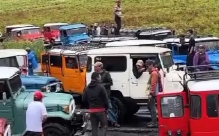 Libur Panjang Picu Lumpuhnya Akses Wisata Bromo, Wisatawan Keluhkan Sistem Pembayaran di Pintu Masuk