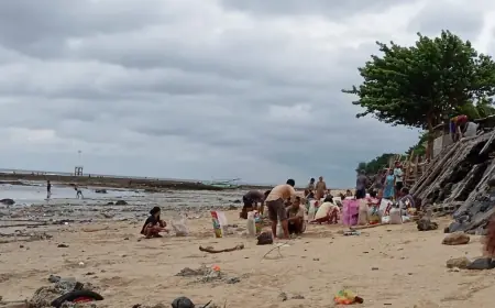 Tangkis Laut Pulau Gili Ketapang Probolinggo Rusak Dihantam Ombak