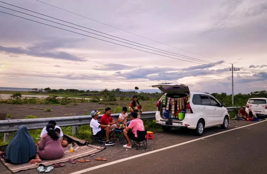 Wisata Kopi Pinggir Jalan Ini Hadirkan Sensasi Menikmati Sunsite