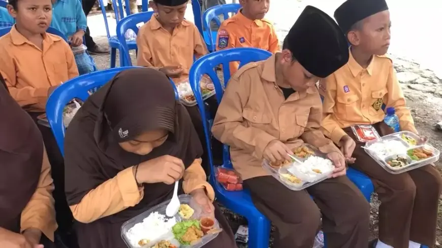 Kemenag Terbitkan Panduan Makan Bergizi Gratis Khusus Santri